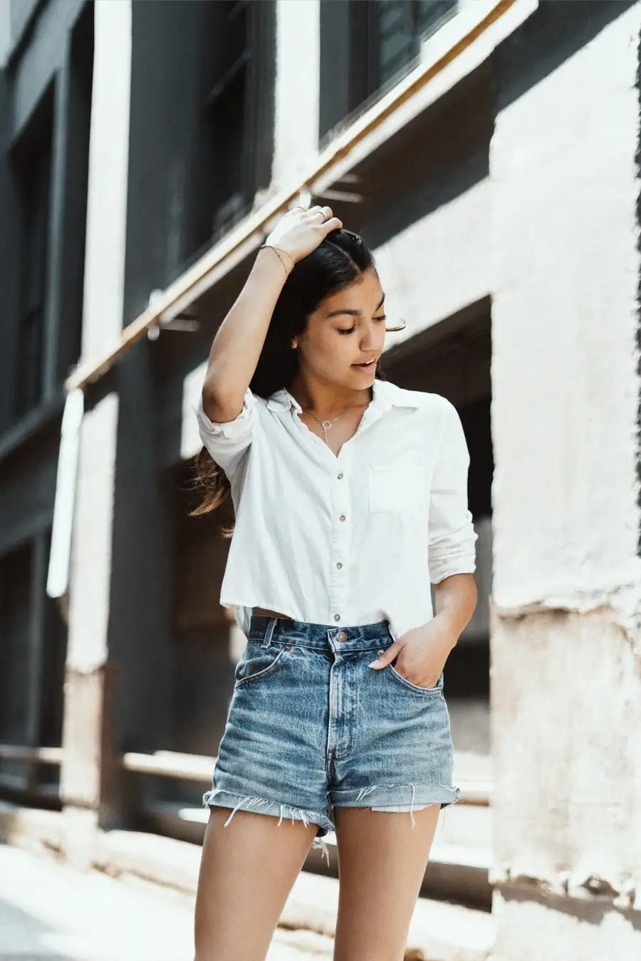 files/jean-shorts-woman-optimized-100kb_401f1aaa-d197-49ff-a10a-8ec0c8537aae.webp
